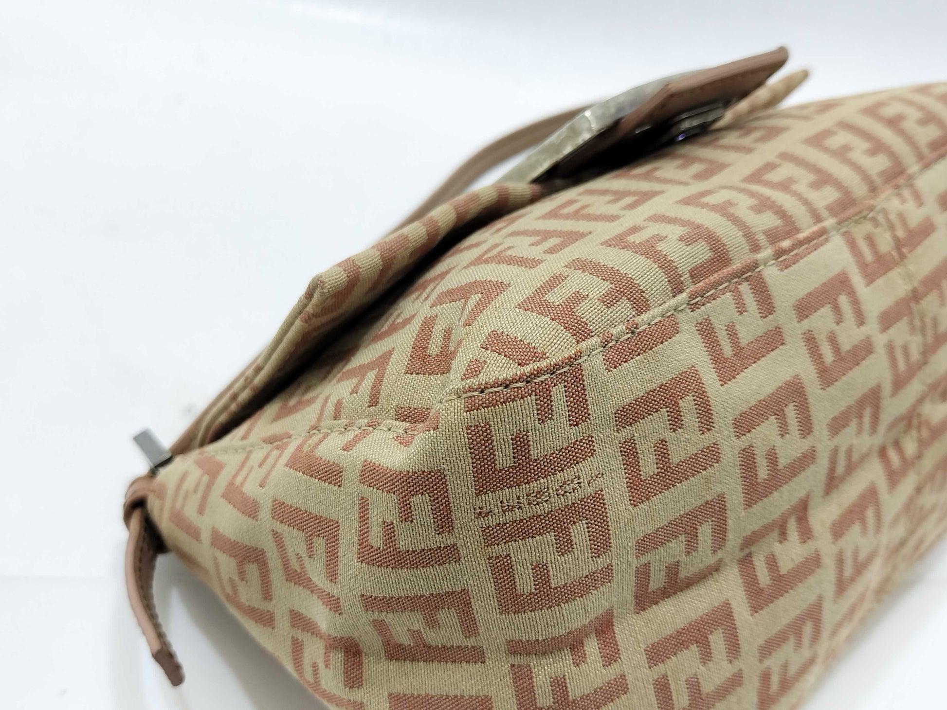 FENDI Mamma Zucchino Handbag Pink Mamma Bucket Handbag