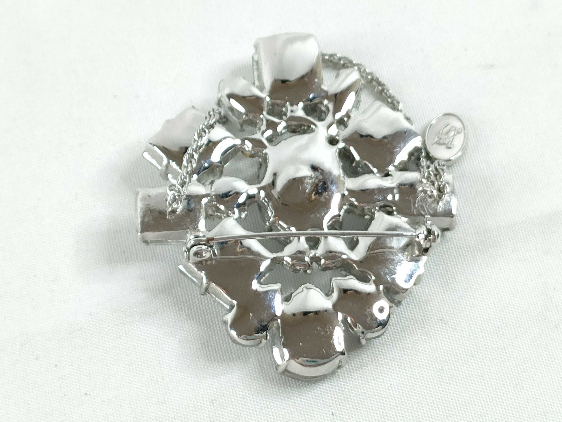 BURBERRY Rhinestone Brooch