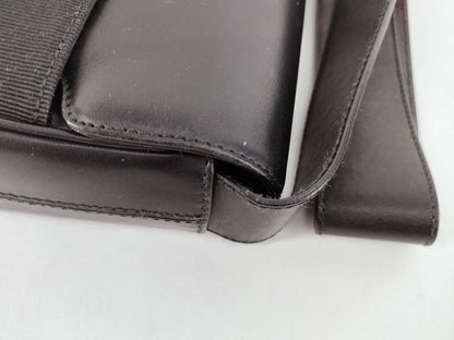 Salvatore Ferragamo Vara Shoulder Bag in Black