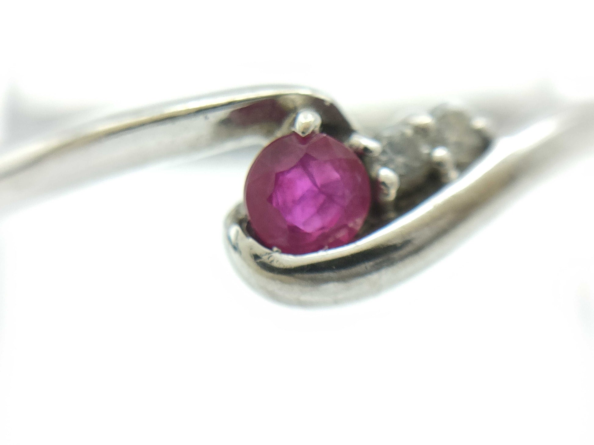 Ruby D0.03ct PWG9 2.0g Ring 