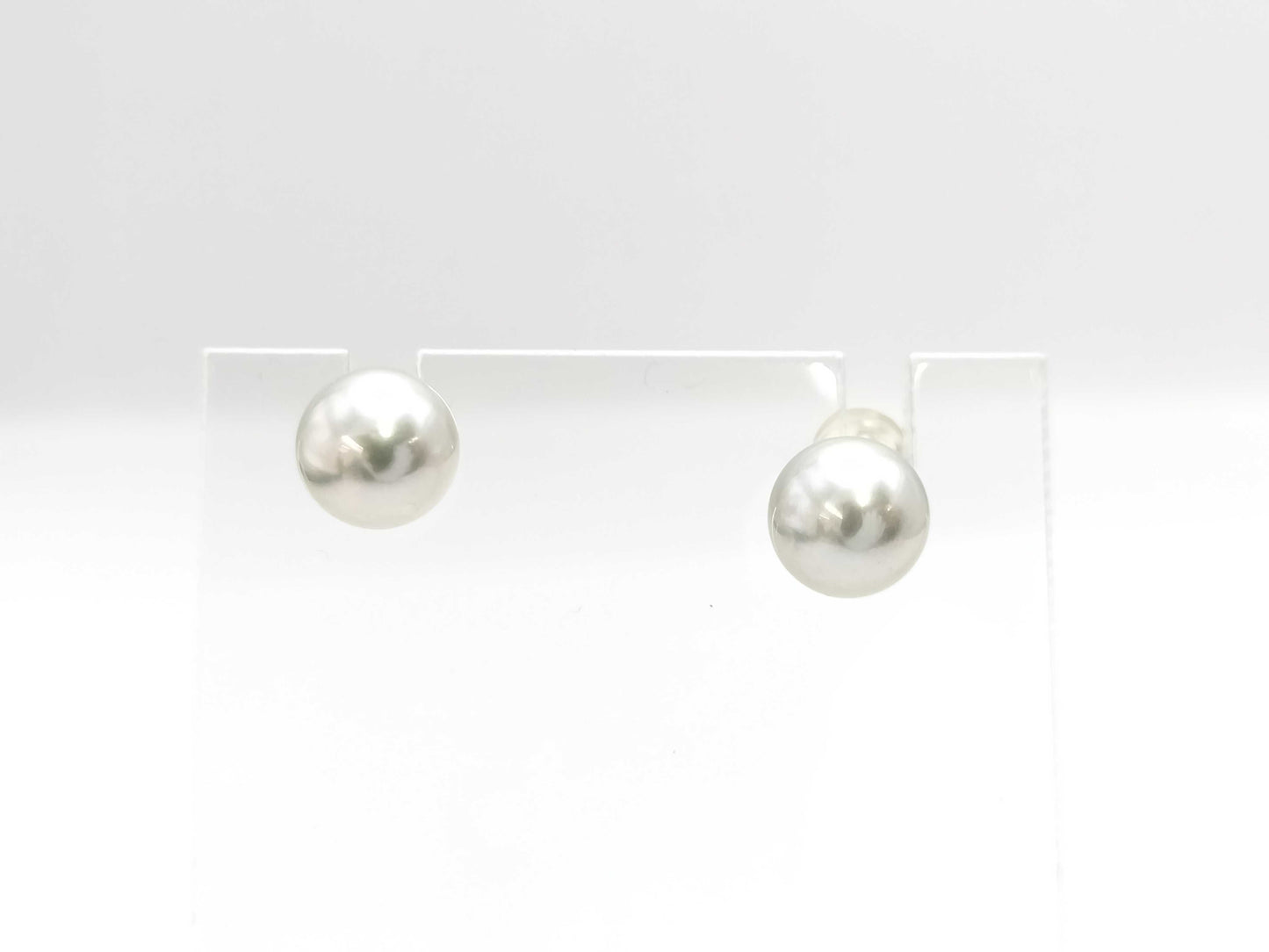 Pearl diameter: Approx. 8.1/8.1mm, 18K White Gold, 2.0g, Earrings 