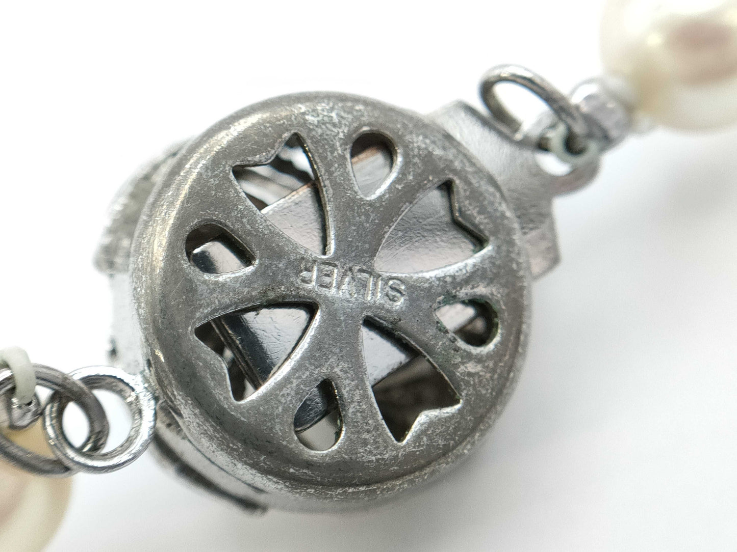 Faux Pearl Sterling Silver 23.9g Necklace 