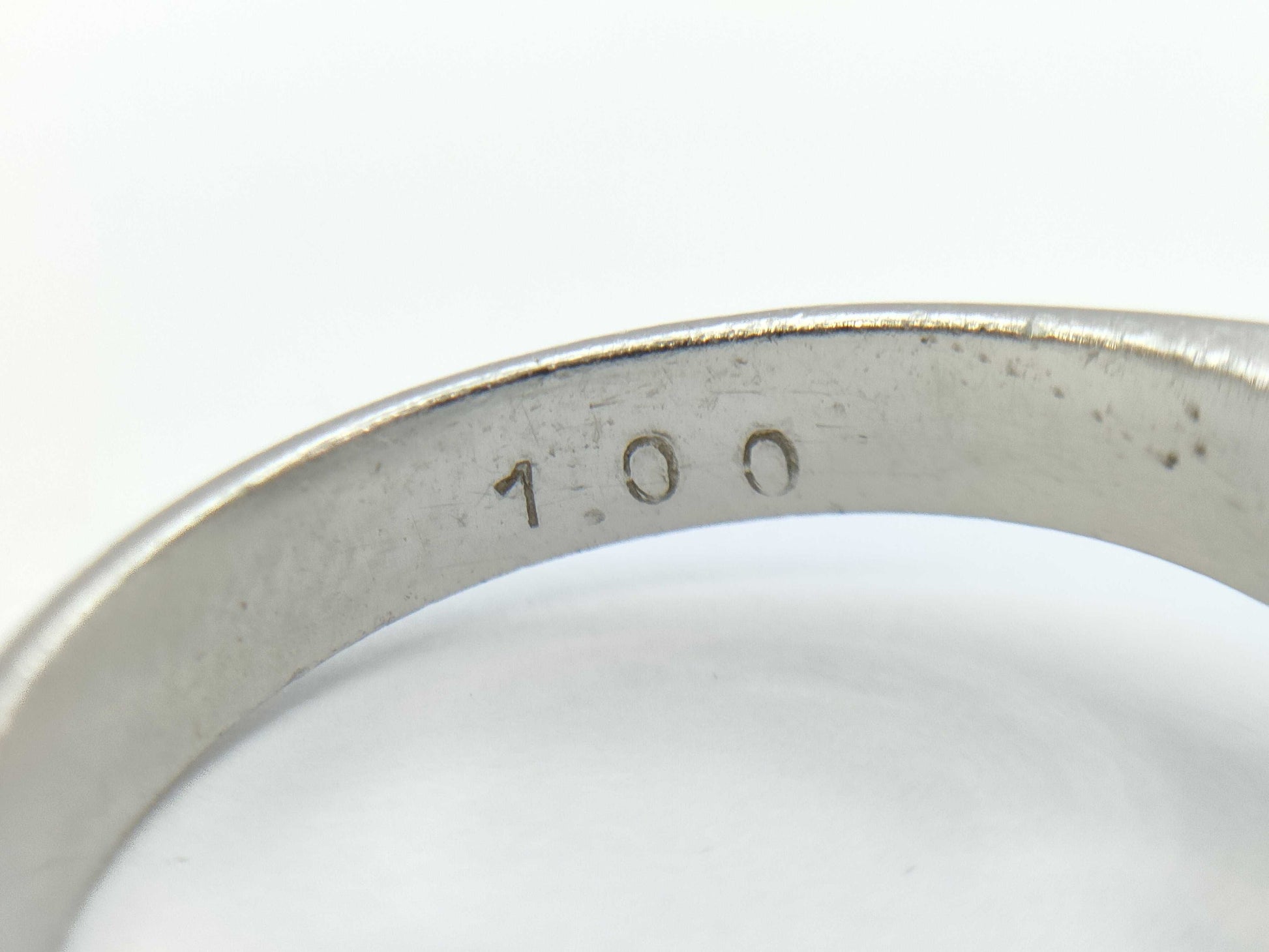 Transparent Stone PT900 6.8g Ring 