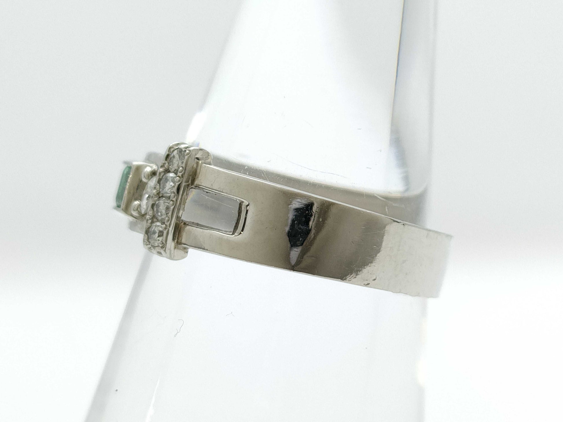 E0.26ct D0.10/0.08ct PT900 4.4g Ring 