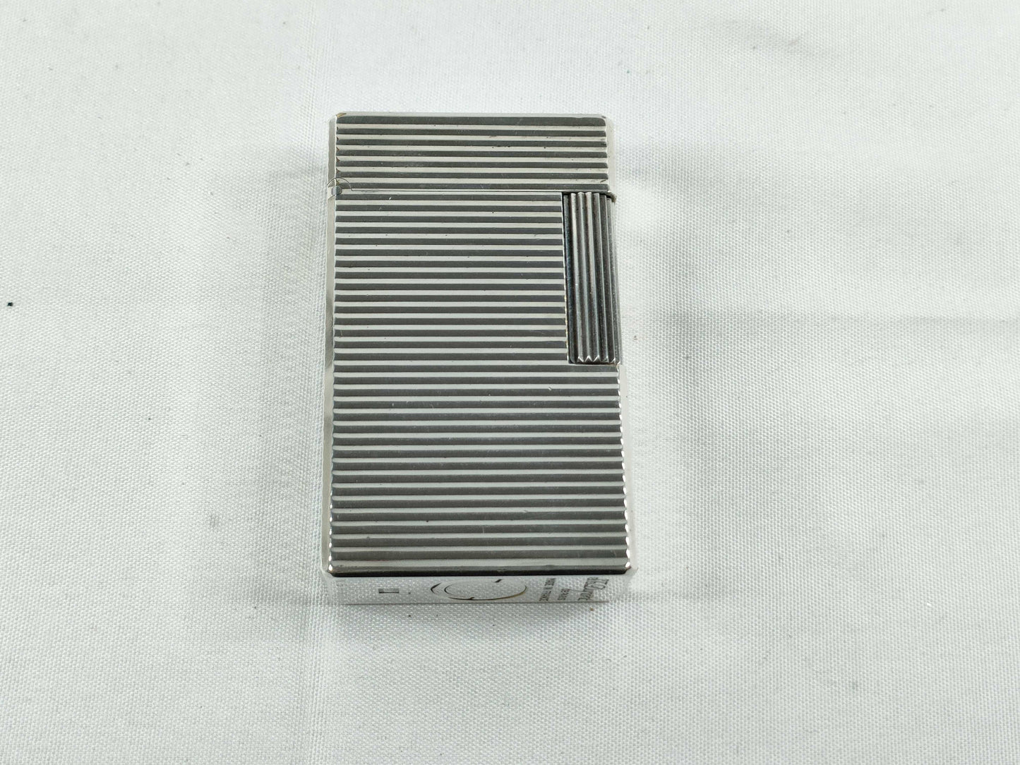 S.T. Dupont S.T Dupont Dupont Gas Lighter Line 1 Large Silver Color Other Accessories