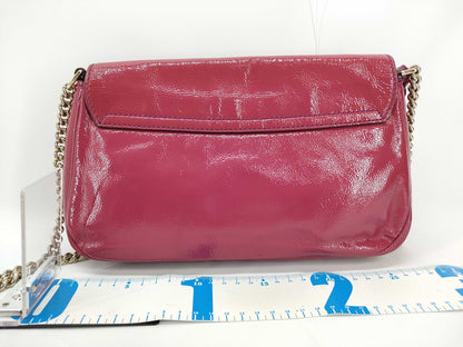 GUCCI Soho Chain Shoulder Bag in Patent Leather, Red