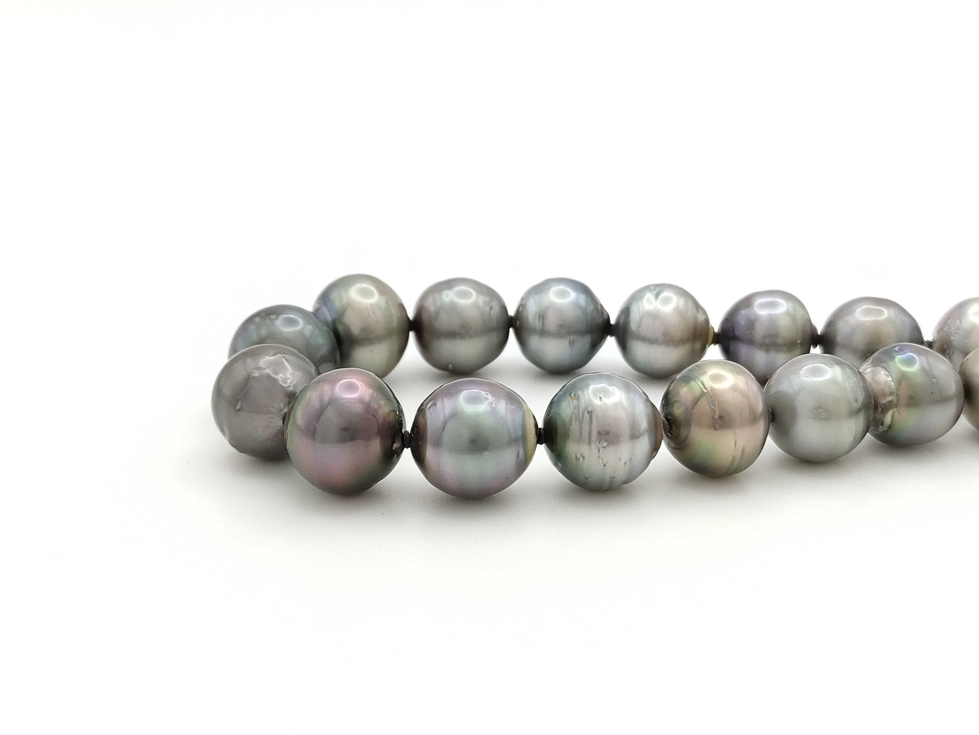 Semi-round pearl necklace, diameter approximately 11.9mm-15.4mm, sterling silver, 99.2g .
