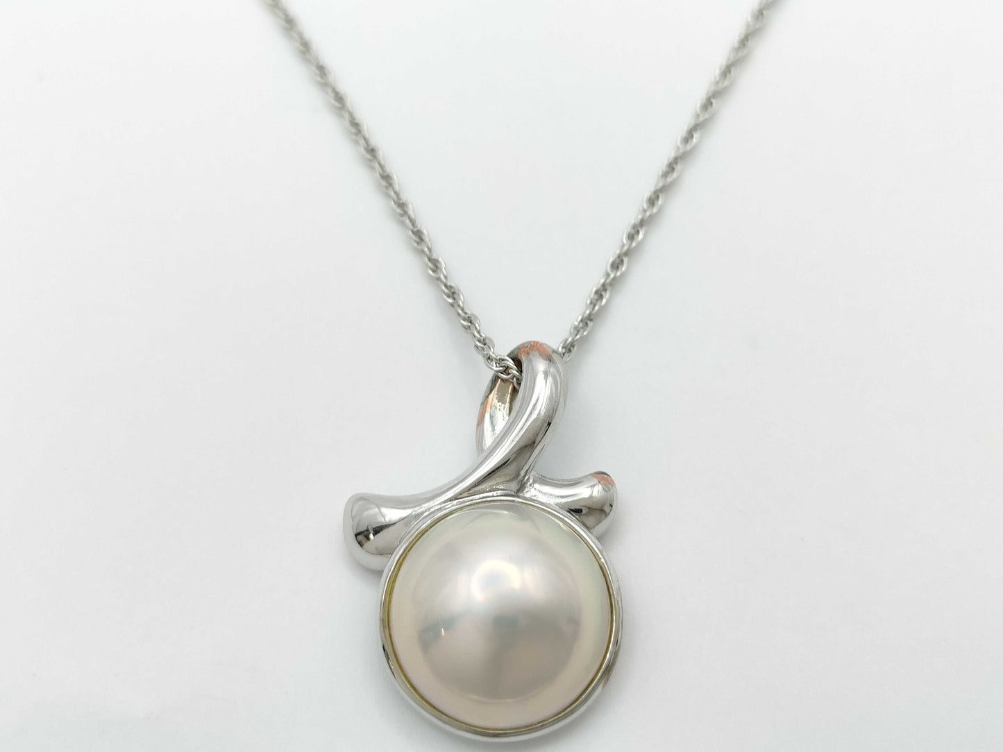 TASAKI Mabe Pearl Necklace, Approx. 13.8mm Diameter, 6.4g, Metal/SV925 