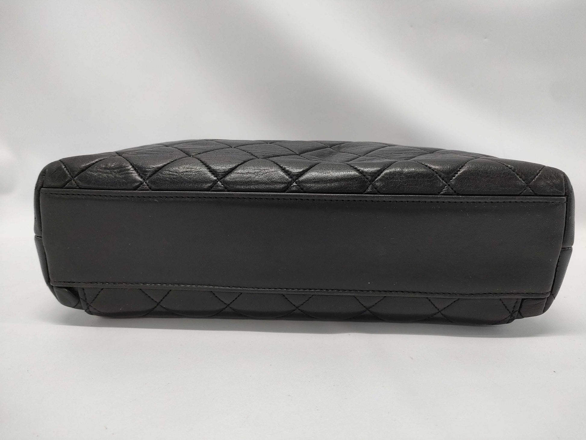 CHANEL black shoulder bag, model year unknown