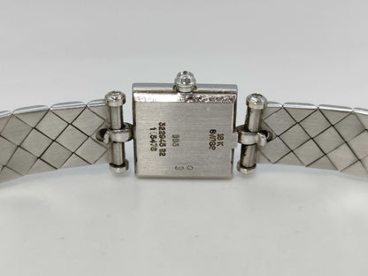 Van Cleef & Arpels Fantasy Calendar 322945B2 115478 Quartz Women's Watch