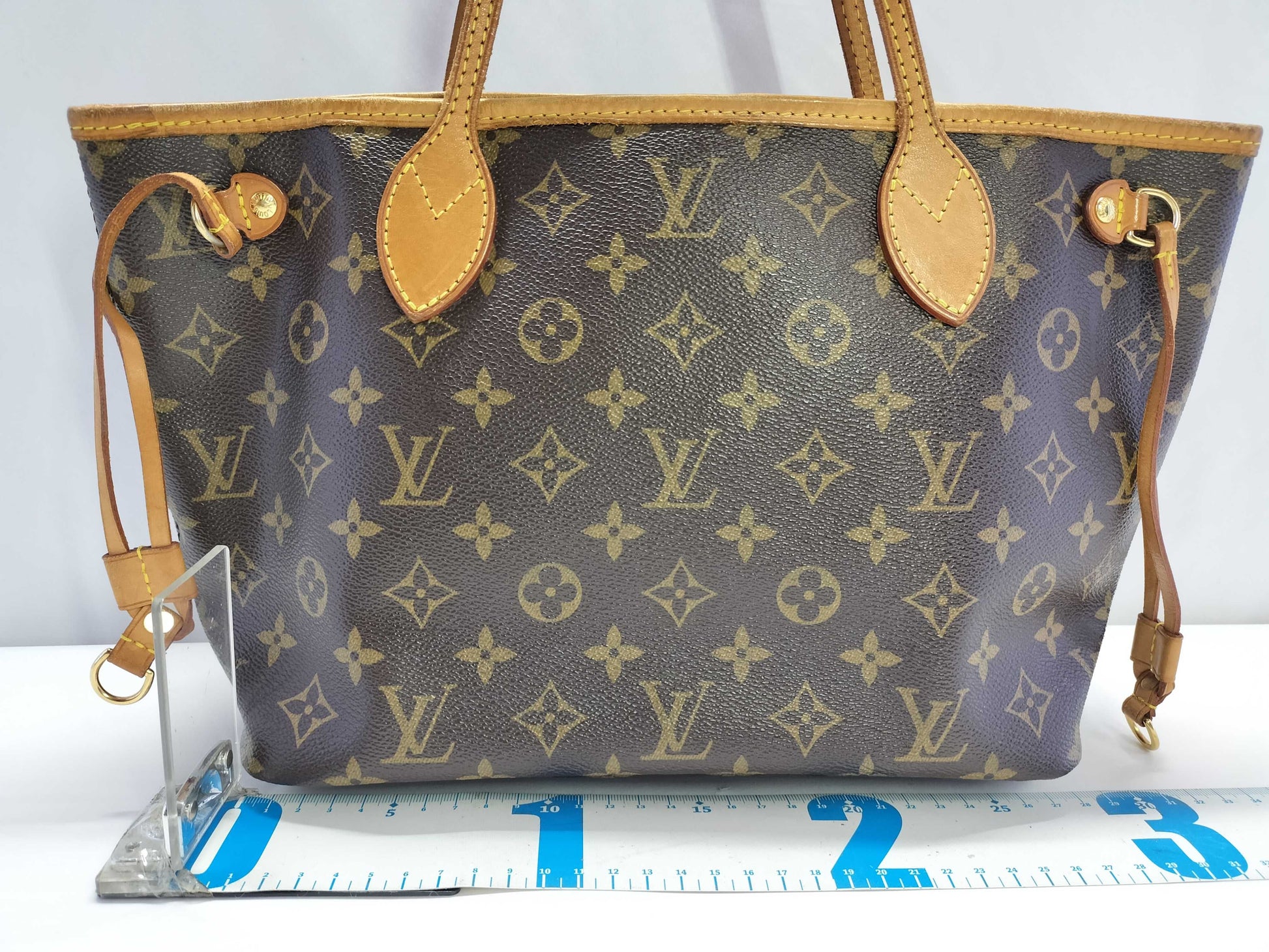 LOUIS VUITTON Monogram Neverfull PM Tote Bag