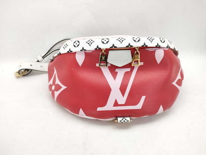 LOUIS VUITTON Louis Vuitton Bum Bag Giant Monogram Waist Bag