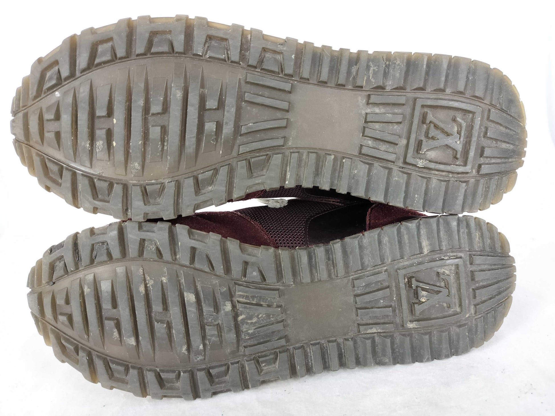 LOUIS VUITTON Louis Vuitton Women's Shoes Size 35 Sneakers