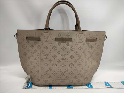 LOUIS VUITTON Monogram Mahina Brand Bag Girolata with Pouch DR2107 Handbag