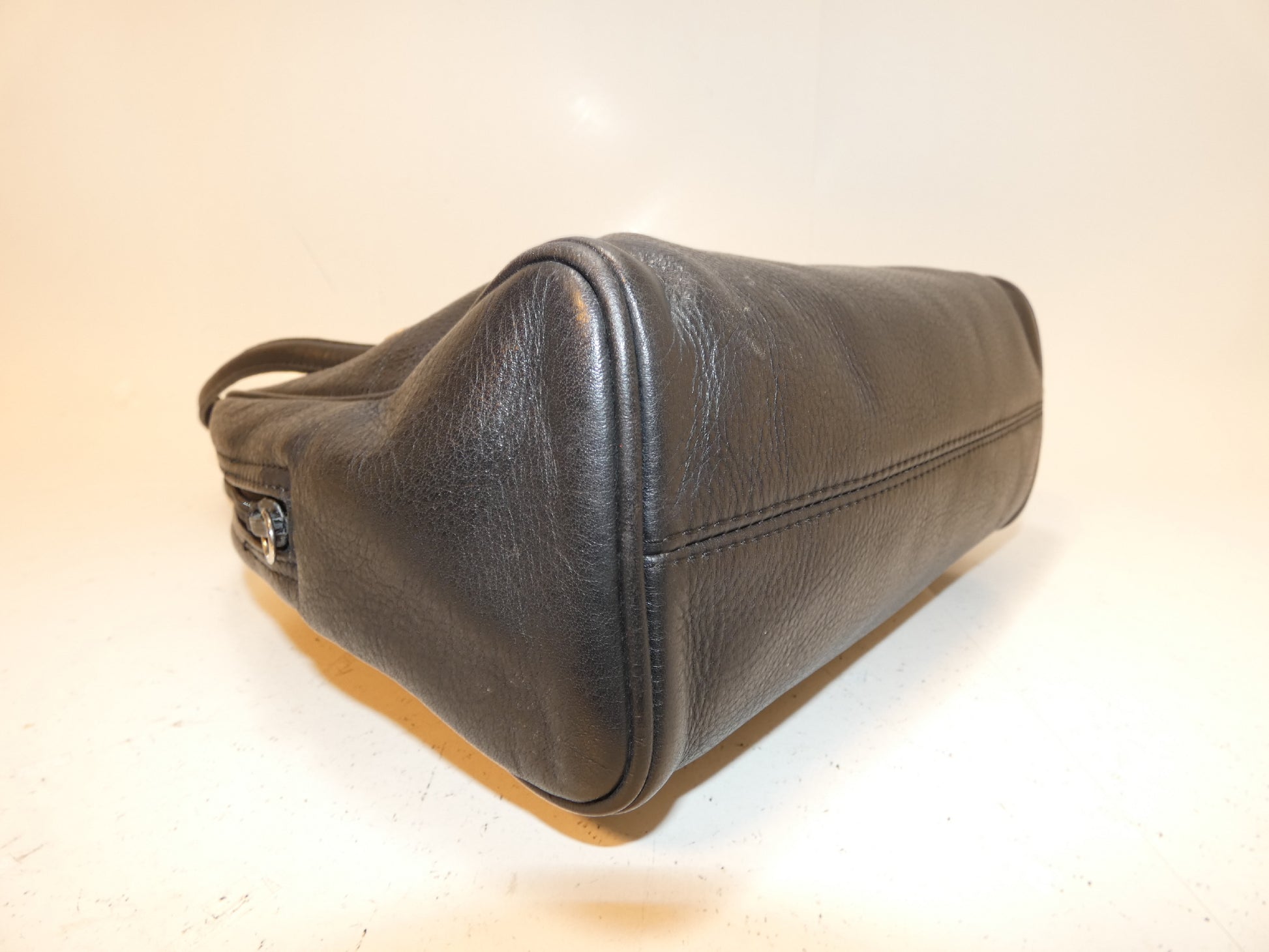 Yves Saint Laurent Logo Heart GP Hardware Leather Black Handbag