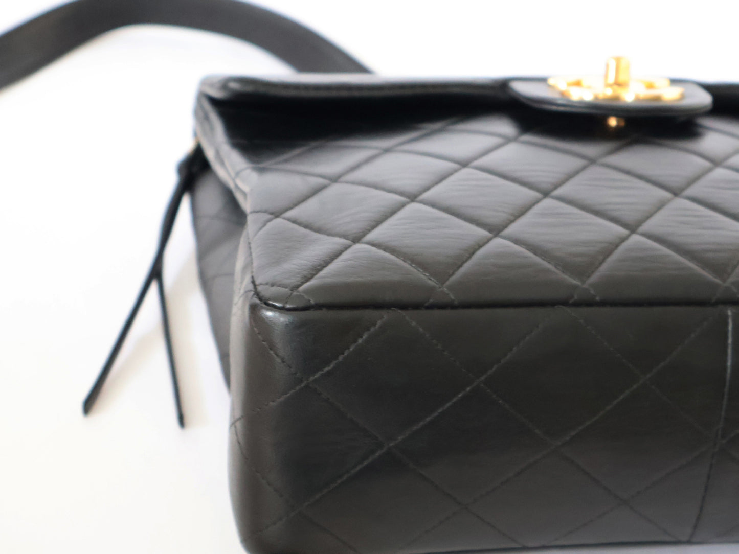 CHANEL Seal Matelasse Lambskin Chain Backpack Black