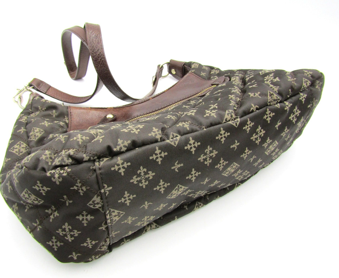 russet nylon shoulder bag with brown leather and G hardware