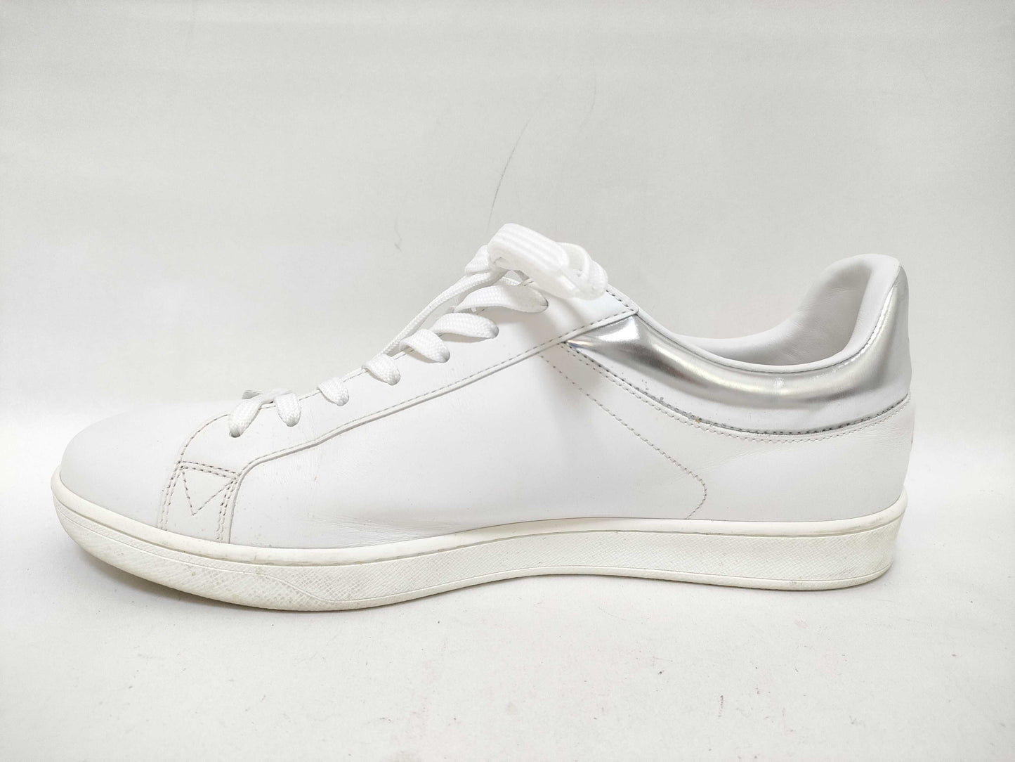 LOUIS VUITTON LV Sneakers Sneakers