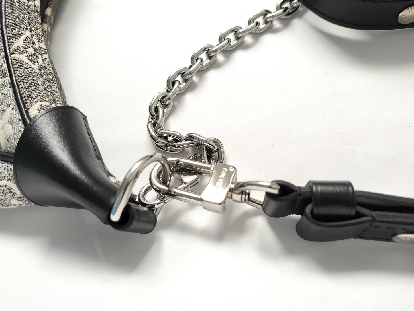 LOUIS VUITTON Monogram Jacquard Loop Hobo M21752 Shoulder Bag