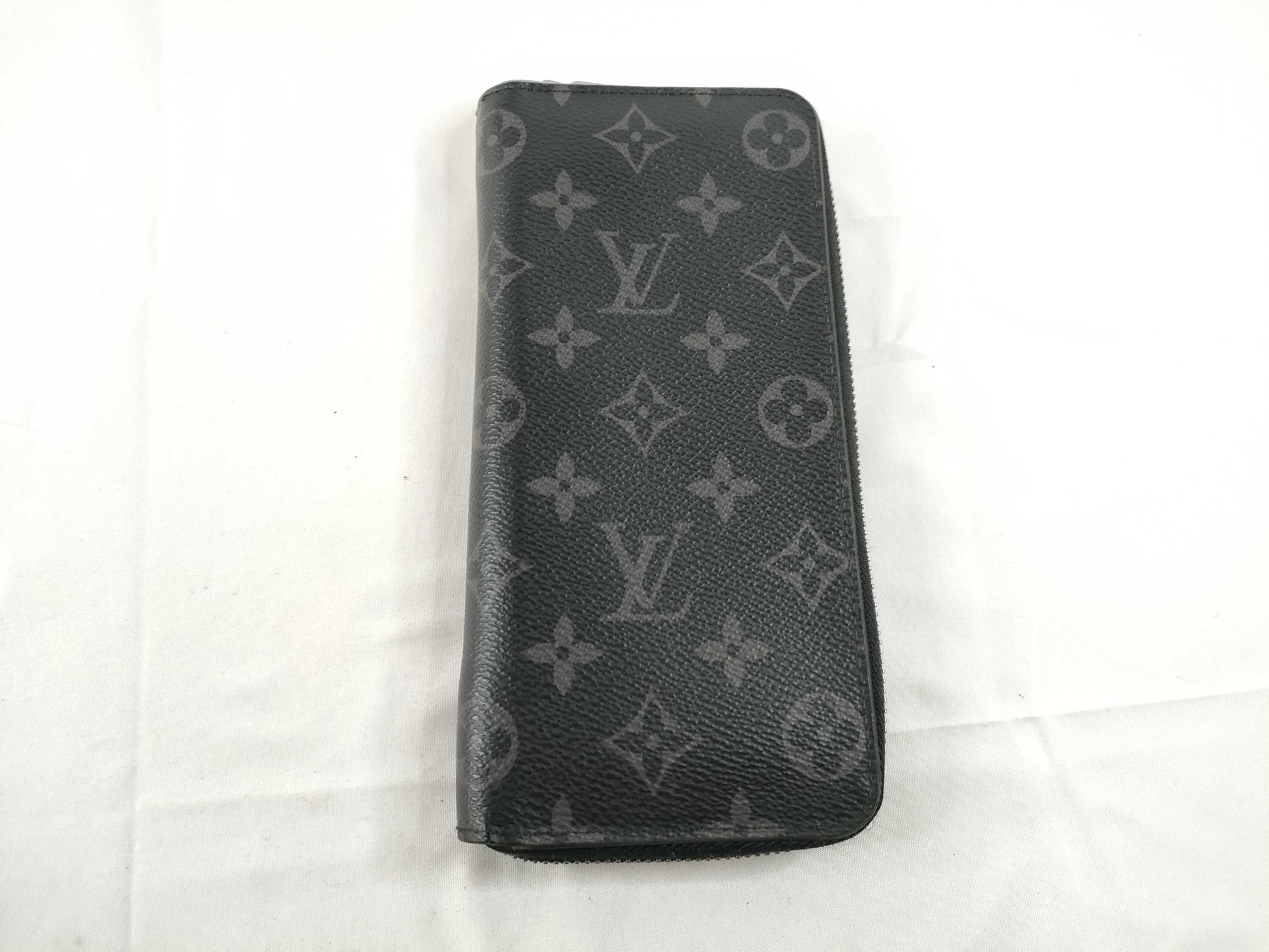 LOUIS VUITTON Eclipse Zippy Wallet Vertical M62295 Wallet