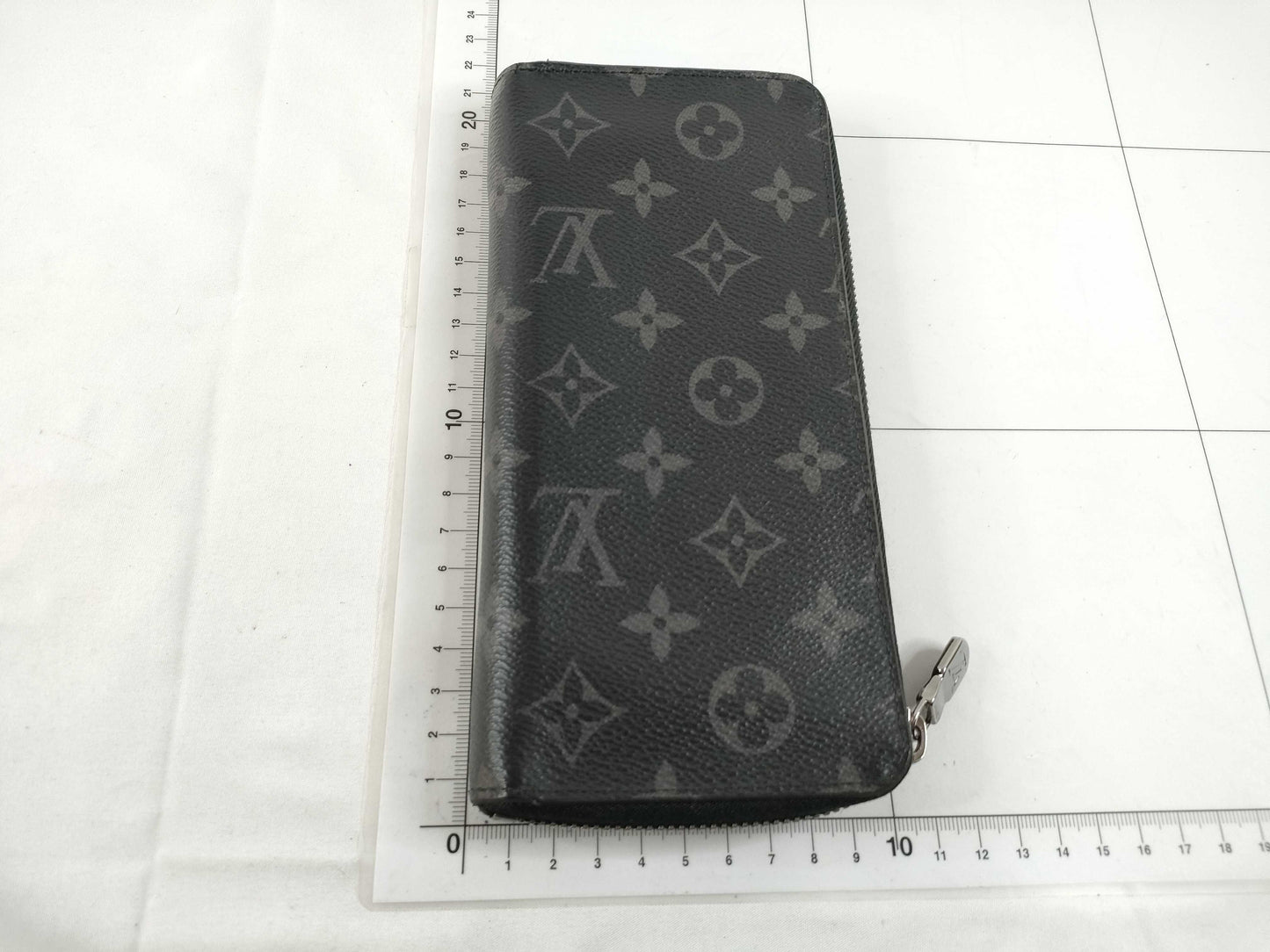 LOUIS VUITTON Eclipse Zippy Wallet Vertical M62295 Wallet