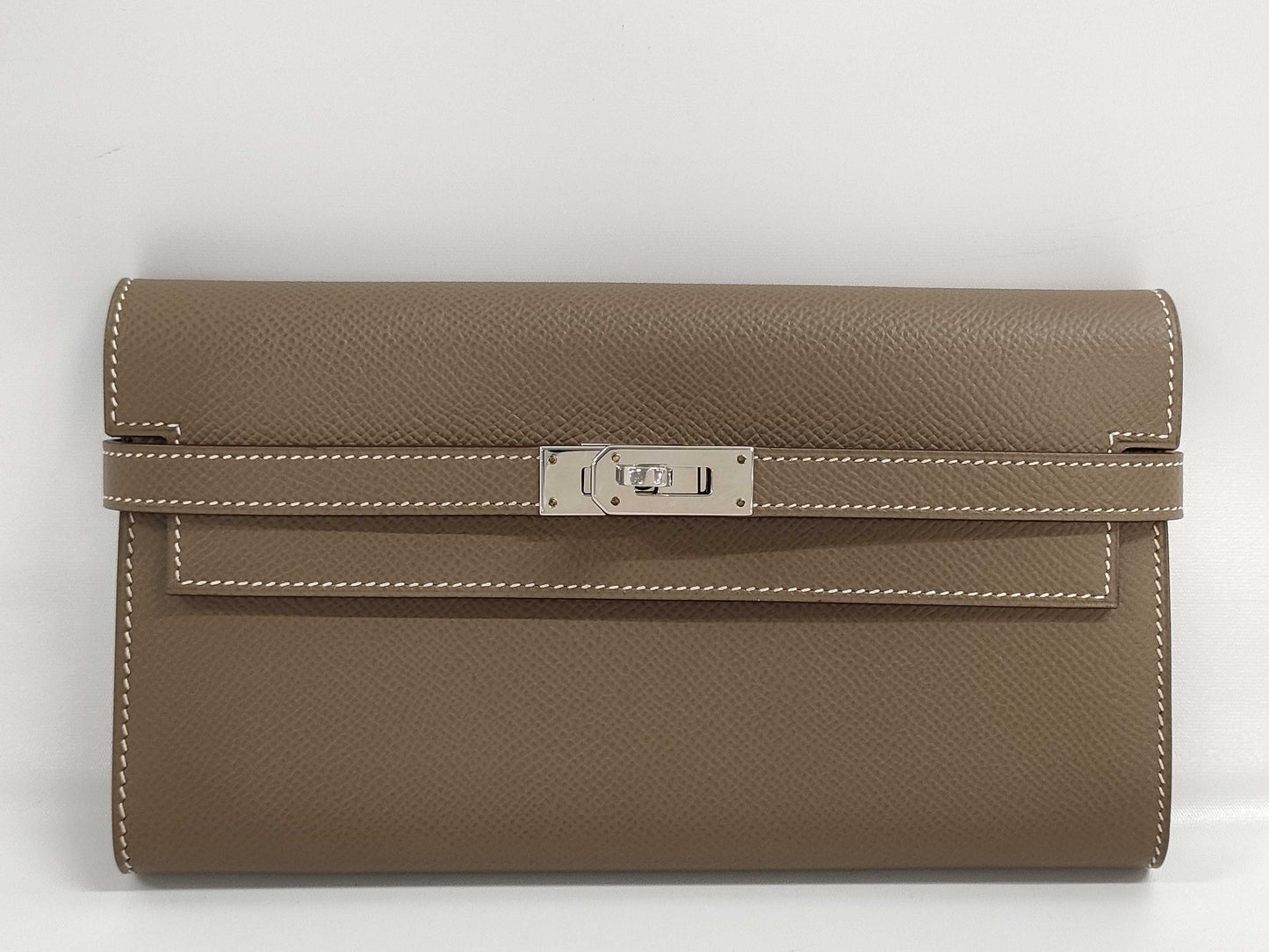 HERMES Kelly Wallet Etoupe D Stamp Wallet