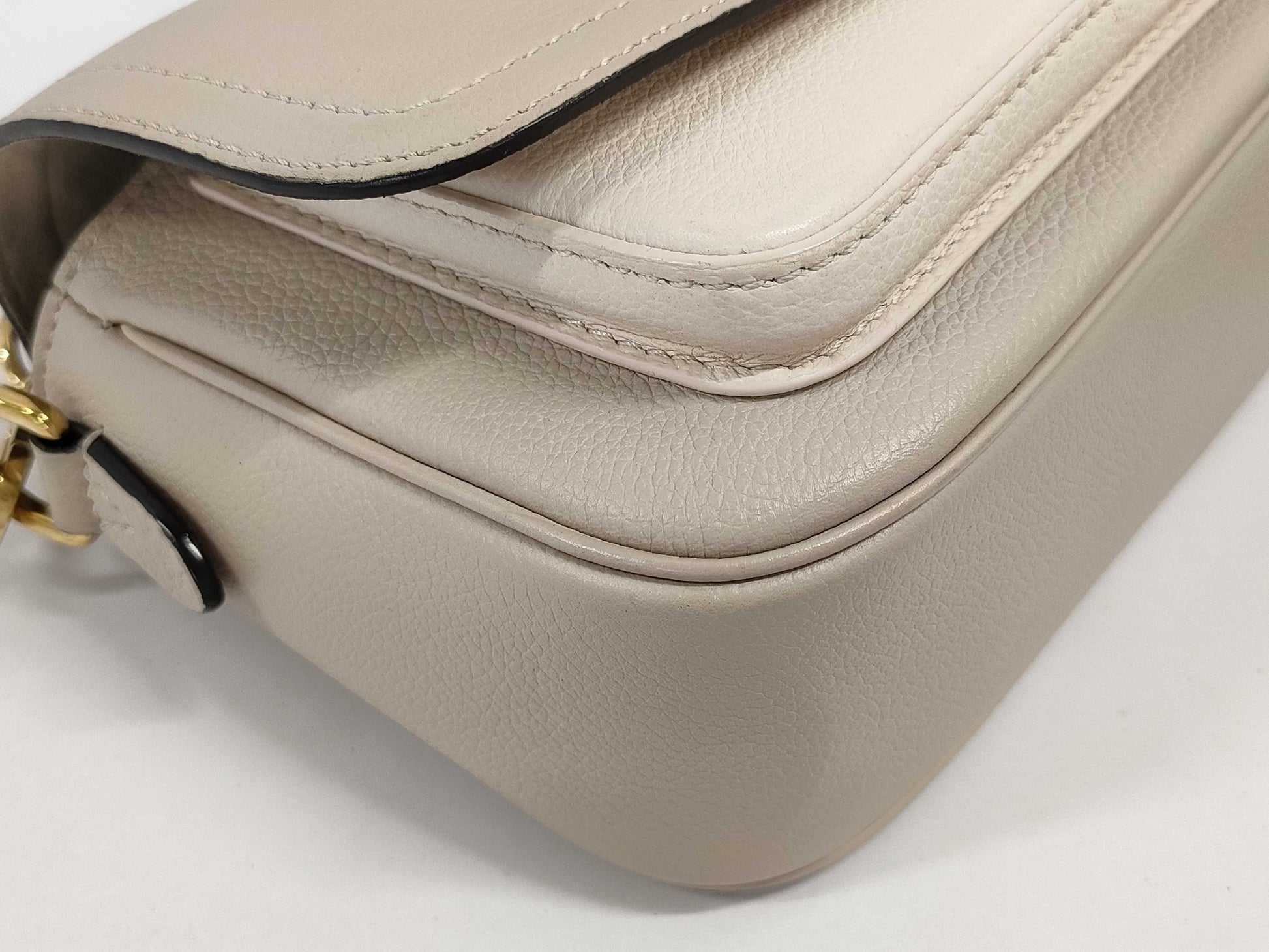 LOUIS VUITTON Louis Vuitton Lock Me Tender Shoulder Bag