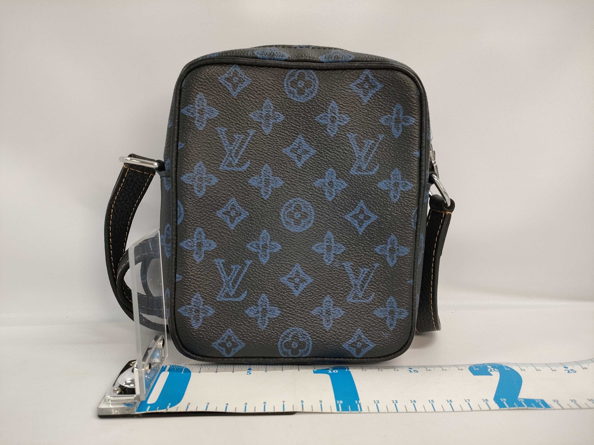 LOUIS VUITTON Louis Vuitton Camera Bag Shoulder Bag