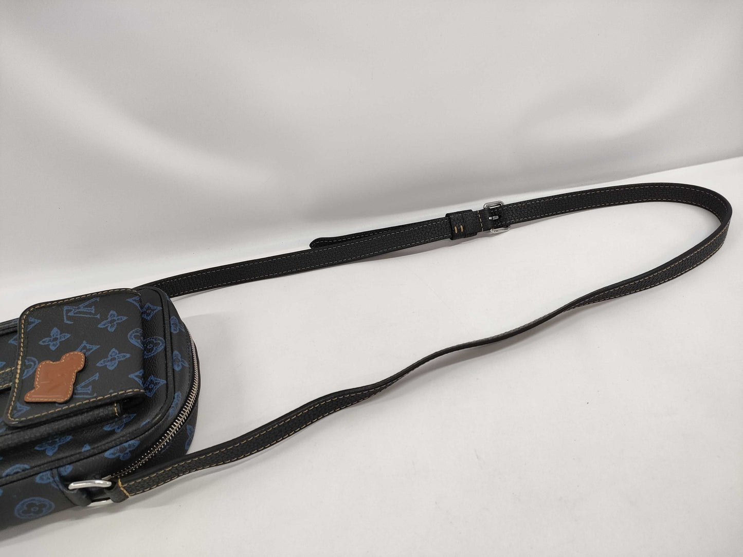 LOUIS VUITTON Louis Vuitton Camera Bag Shoulder Bag