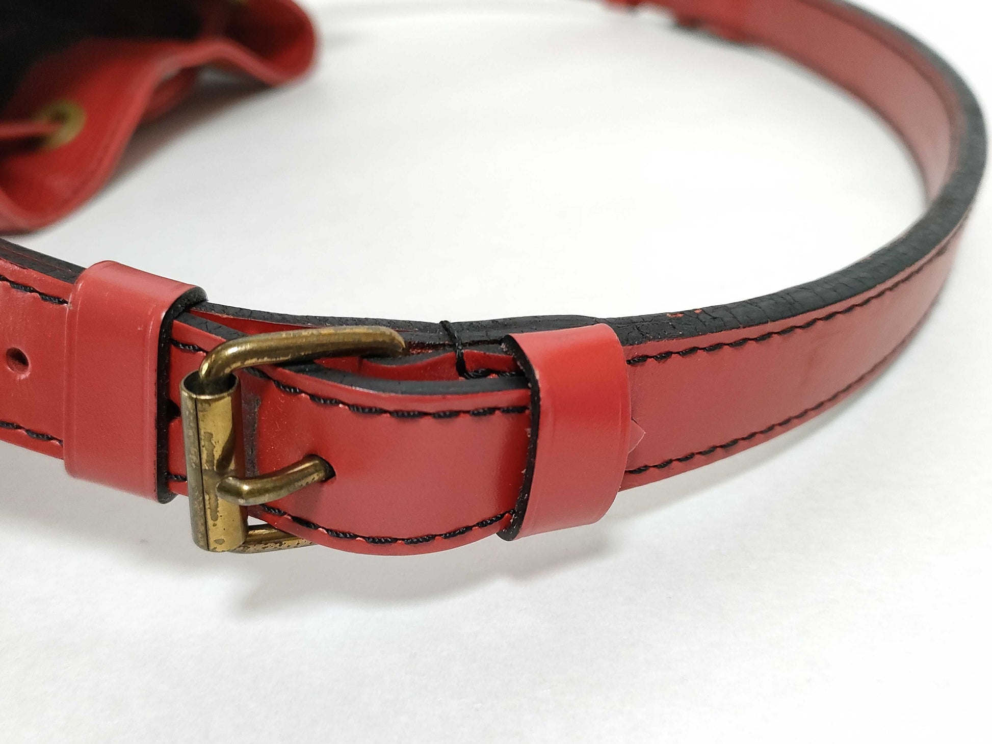 LOUIS VUITTON Epi LV Epi Petit Noe Shoulder Bag Red Shoulder Bag