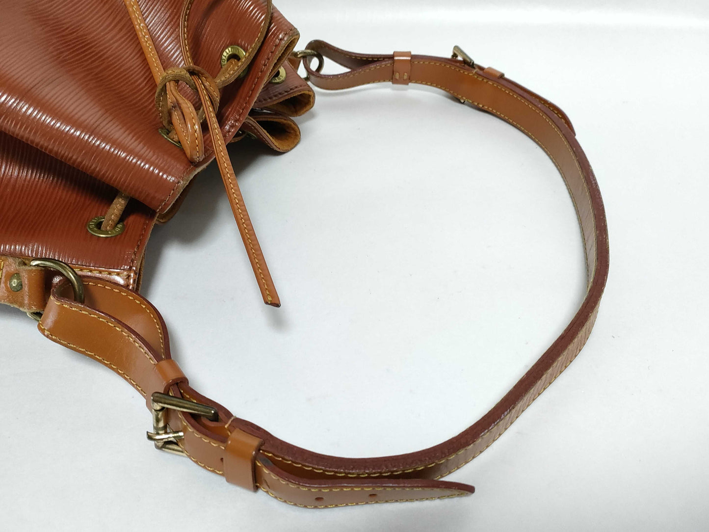 LOUIS VUITTON Epi LV Epi Shoulder Bag Brown Shoulder Bag