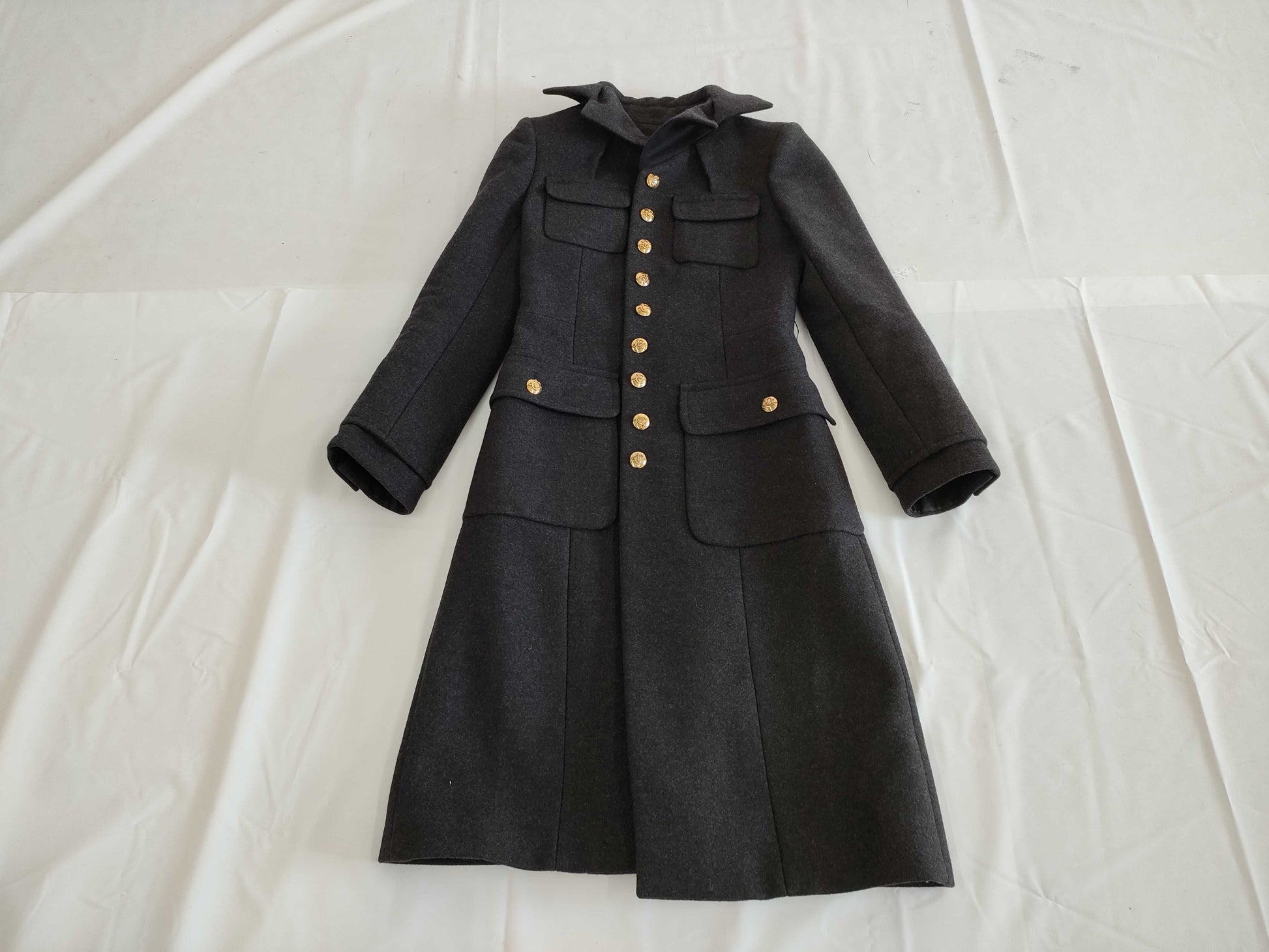 LOUIS VUITTON Cashmere Coat Size 36