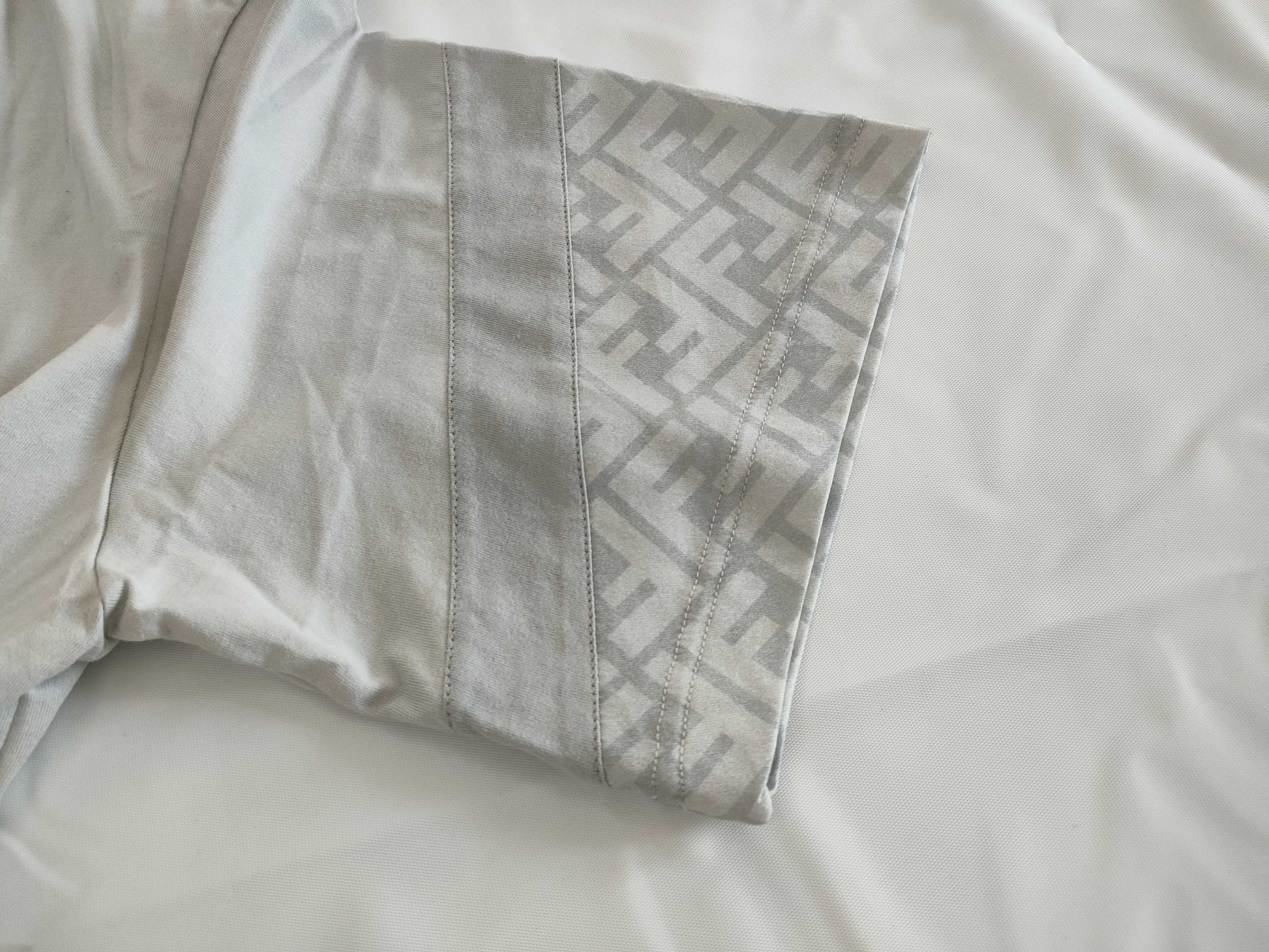 FENDI Unused T-shirt FF L T-shirt