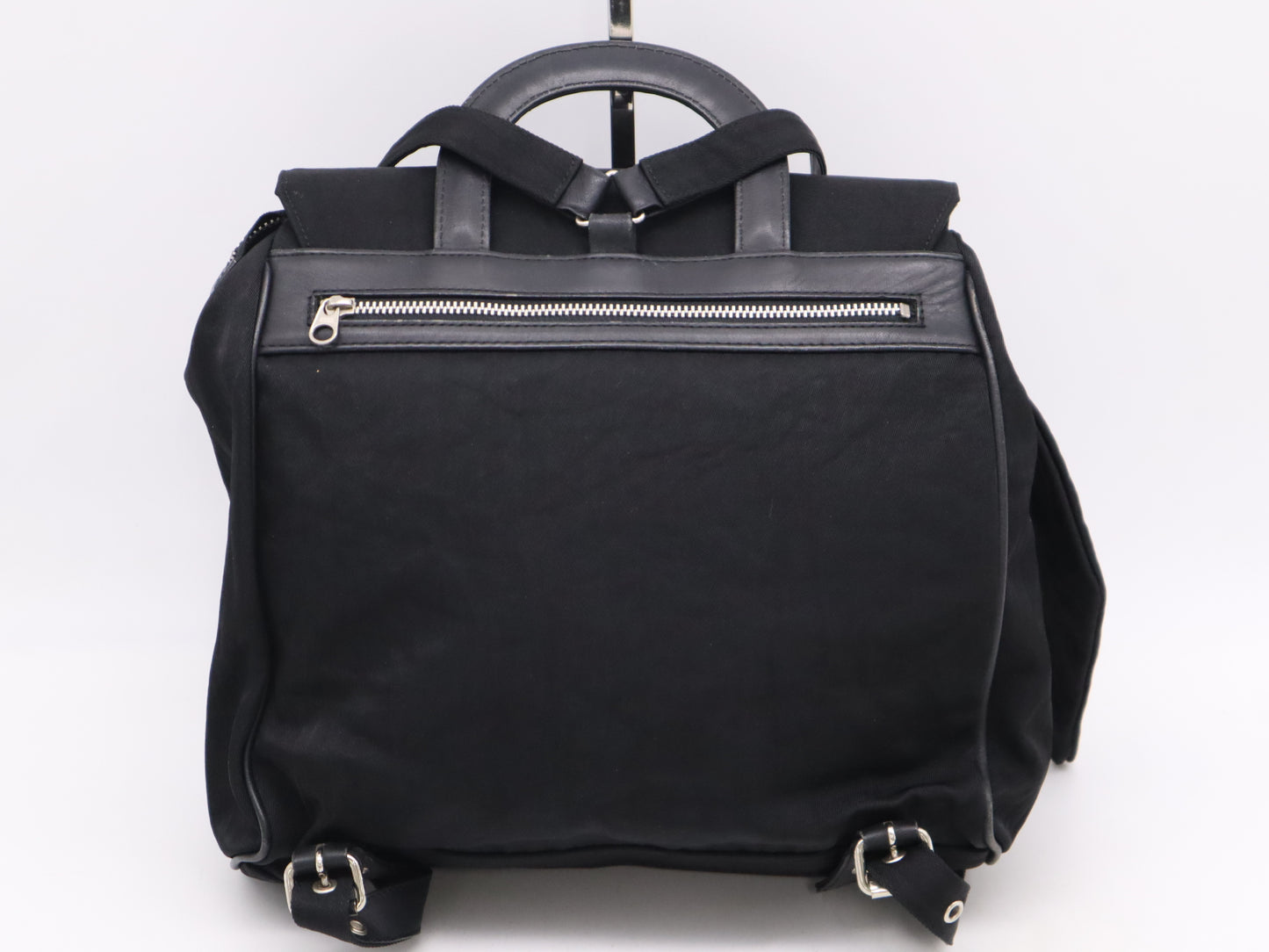 Les sacs Adam Leather and Nylon Backpack in Black with Pouch