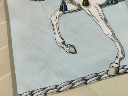 HERMES 100% Silk Carré 90 GRAND APPARAT Horse in Full Dress Red and Blue Scarf