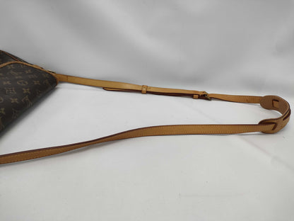 LOUIS VUITTON M42250 Monogram Sologne Shoulder Bag