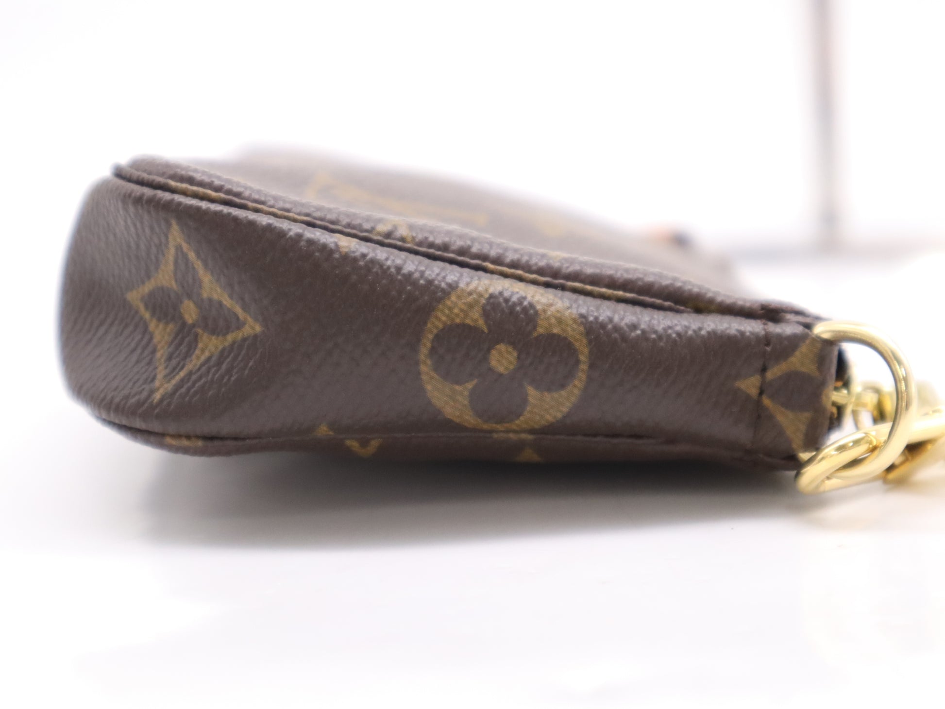 LOUIS VUITTON M58009 Monogram Mini Pochette Accessoires Pouch with Box and Dust Bag