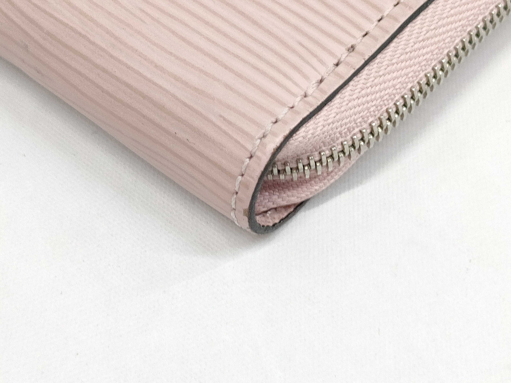 LOUIS VUITTON M63723 EpiStories Zippy Coin Purse Pink Wallet