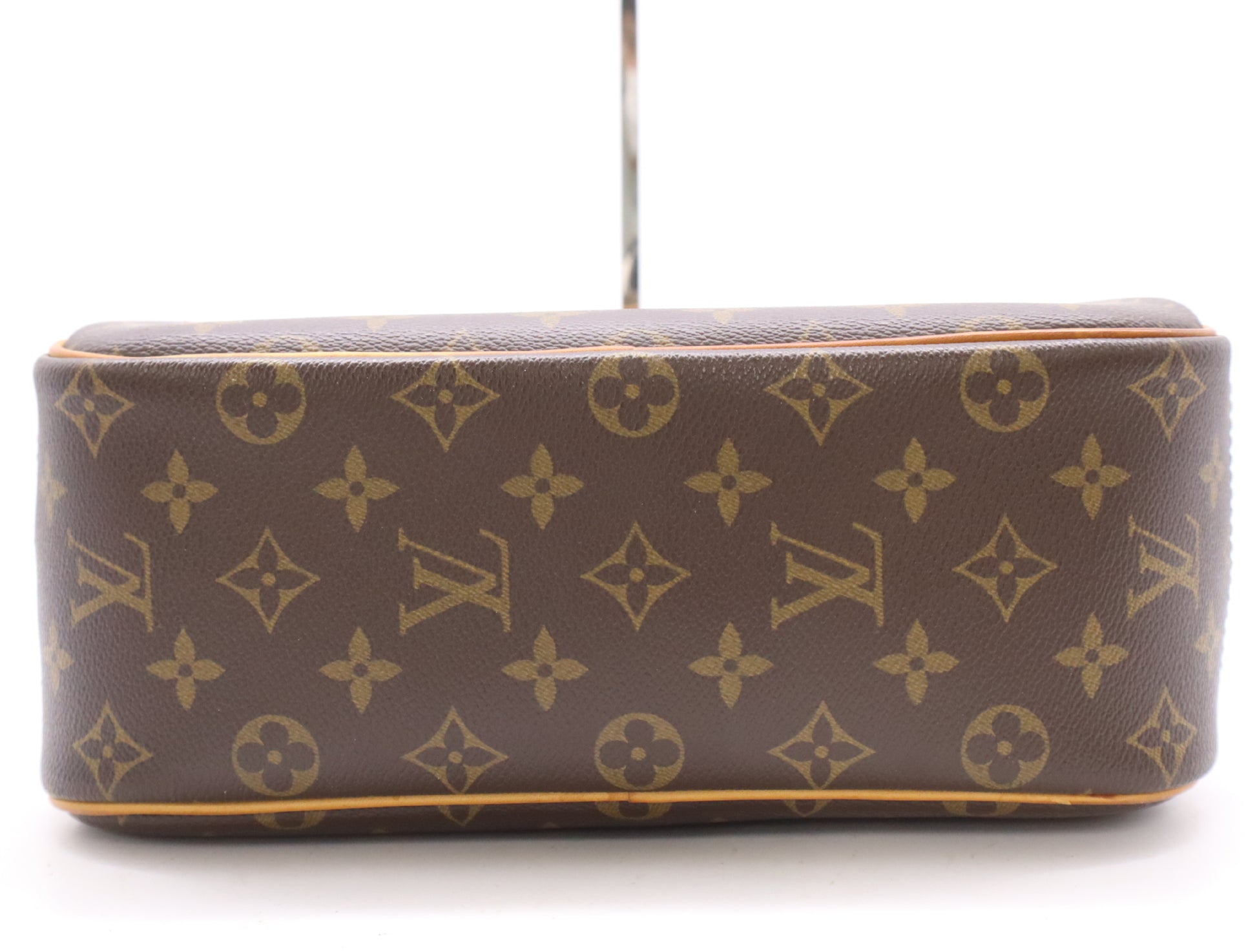 LOUIS VUITTON Monogram M42228 Monogram Trouville Handbag