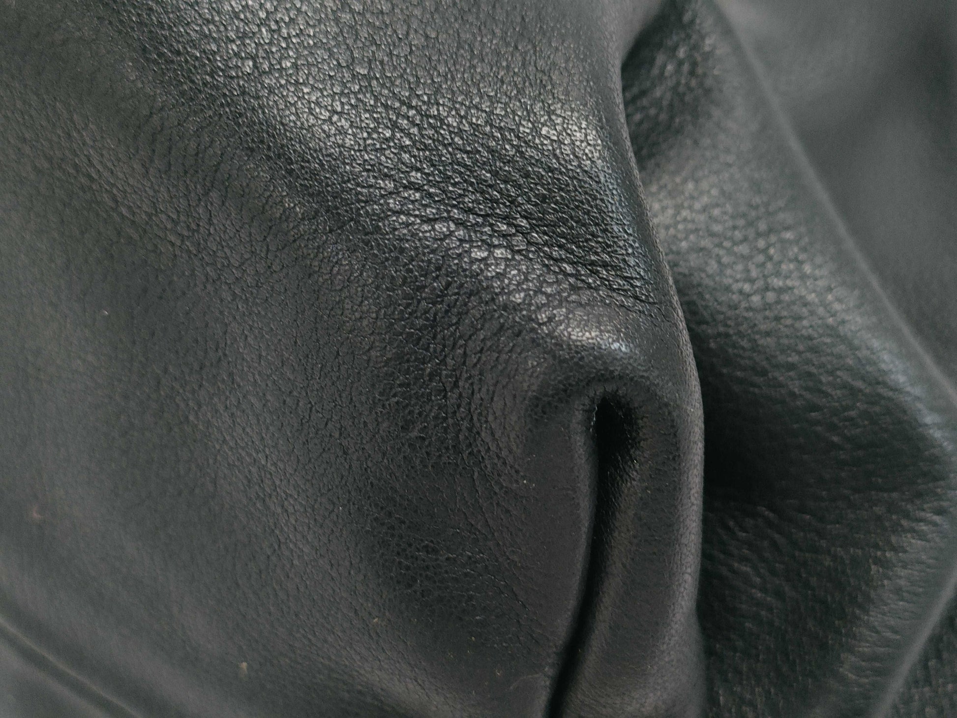 BOTTEGA VENETA Leather Pouch Chain Shoulder Bag Black Shoulder Bag