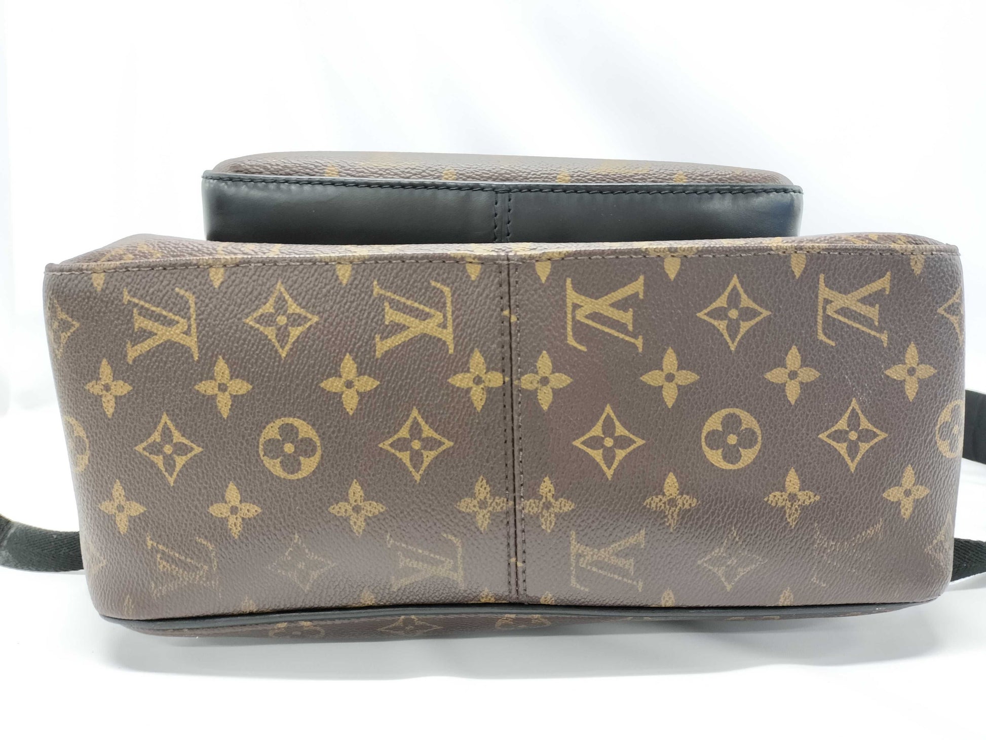 LOUIS VUITTON Josh Backpack