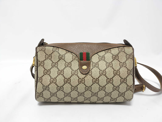 GUCCI GG Supreme Sherry Shoulder Bag