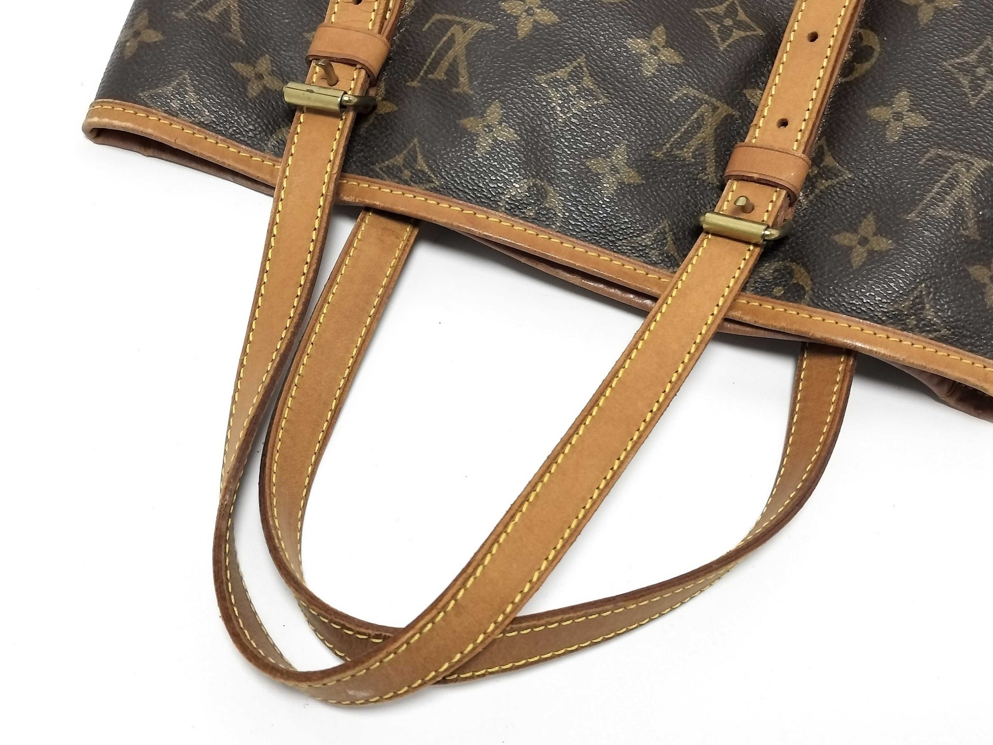 LOUIS VUITTON Monogram Bucket GM Shoulder Bag