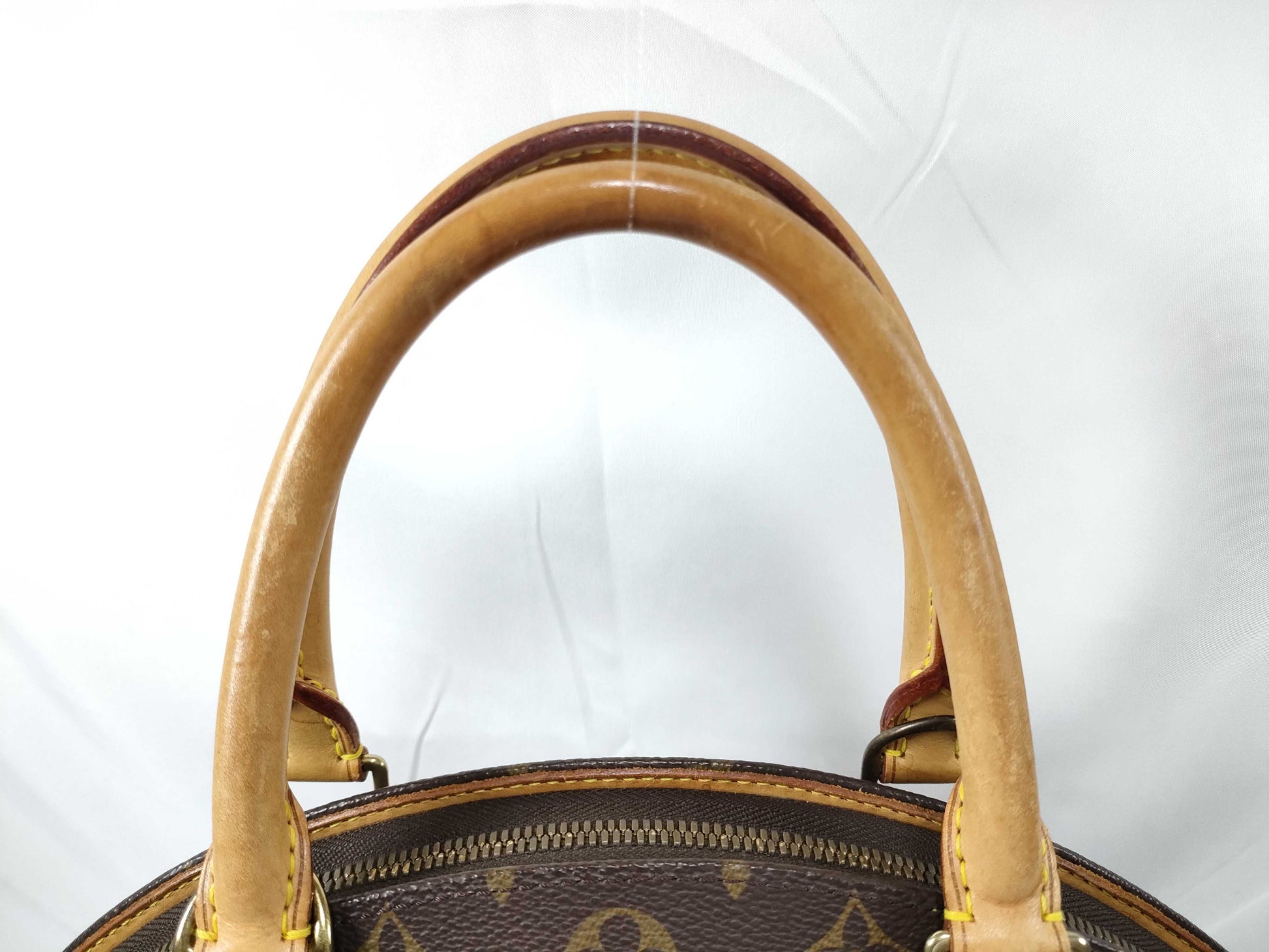 LOUIS VUITTON Monogram LV Ellipse Handbag