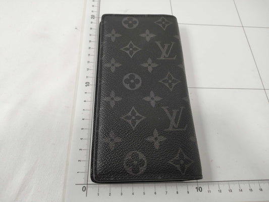 LOUIS VUITTON Monogram Eclipse Wallet