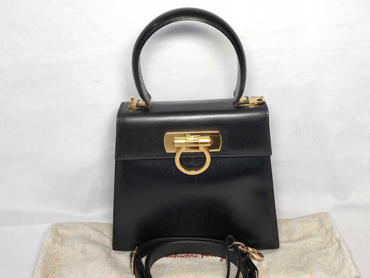 Salvatore Ferragamo Gancini Ferragamo 2-way handbag, Gancini leather, black handbag