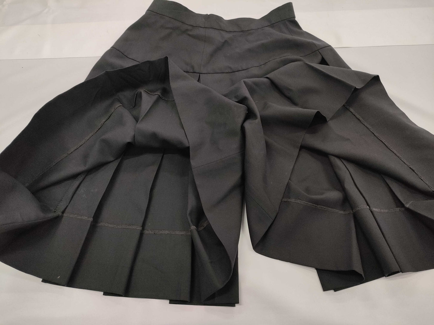 CHANEL Coco Button Skirt Size 34 Pants