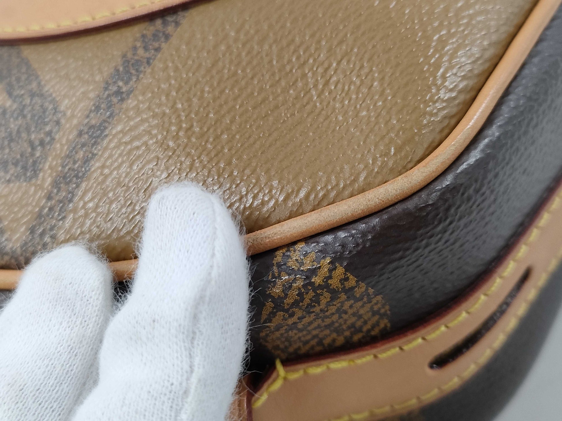 LOUIS VUITTON LV Boite Chapeau Soupe Giant Monogram M44604 Shoulder Bag with Brown Strap, Padlock, Two Keys, Padlock Dust Bag, Name Tag, and IC Chip