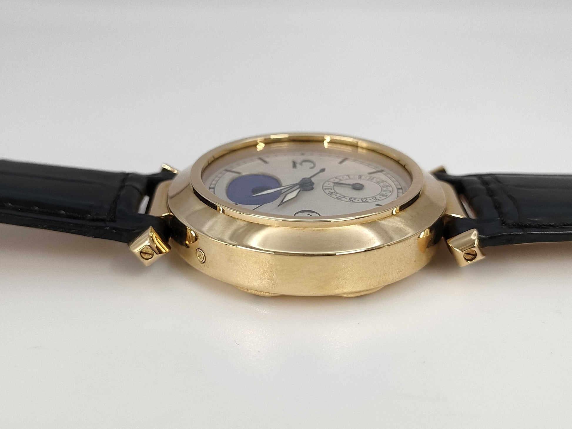 Cartier Pasha Pasha W3000151 T100089 30001 Quartz 18K Gold Men's Watch