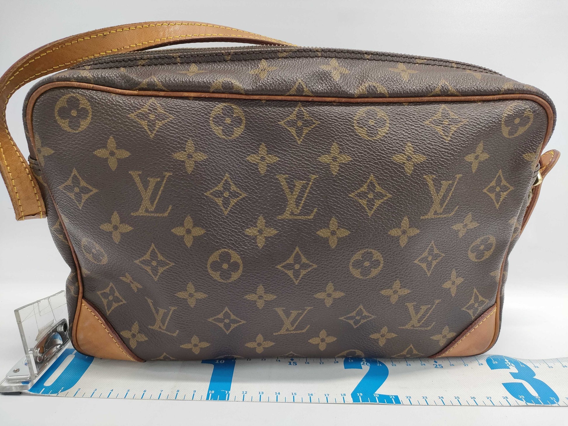 LOUIS VUITTON Trocadero GM Shoulder Bag